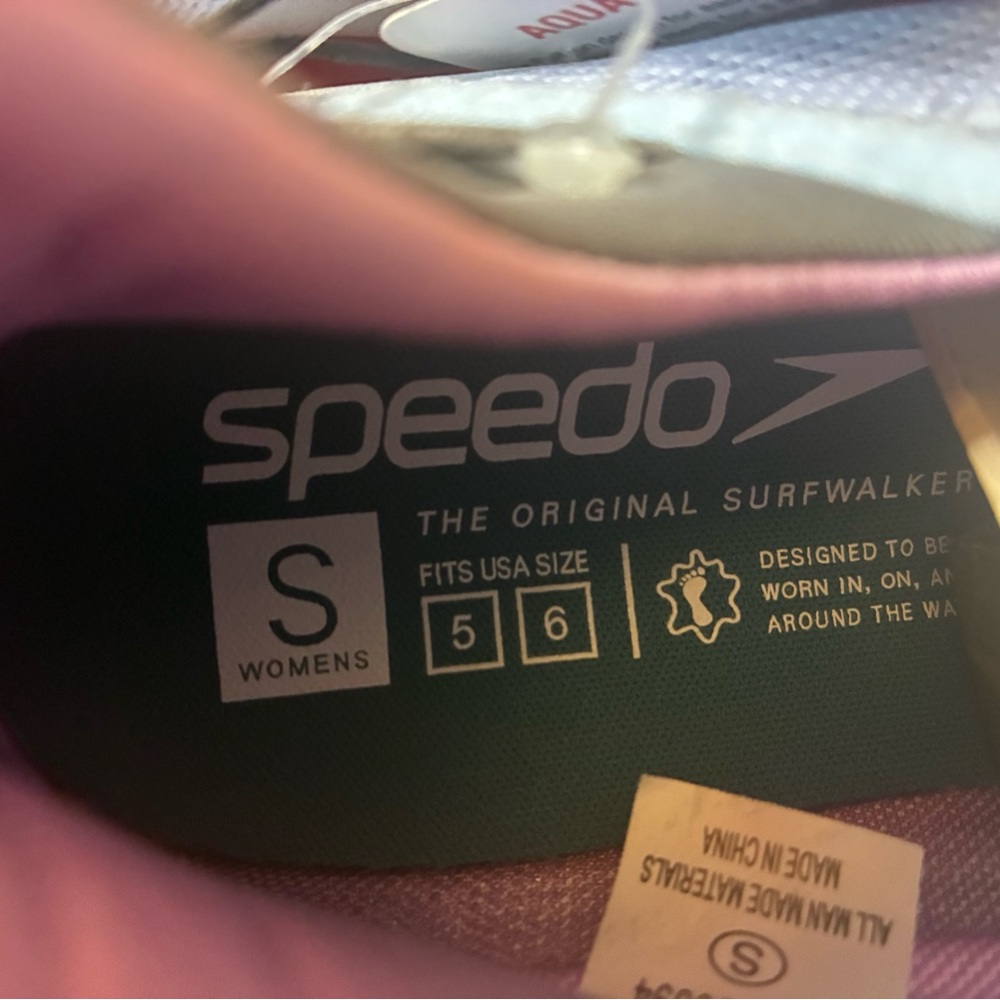 Speedo Women's Pull on
Water Shoes Hawaiian Sky 
Size Small-Non-Slip 
Footwear - Picture 6 of 7